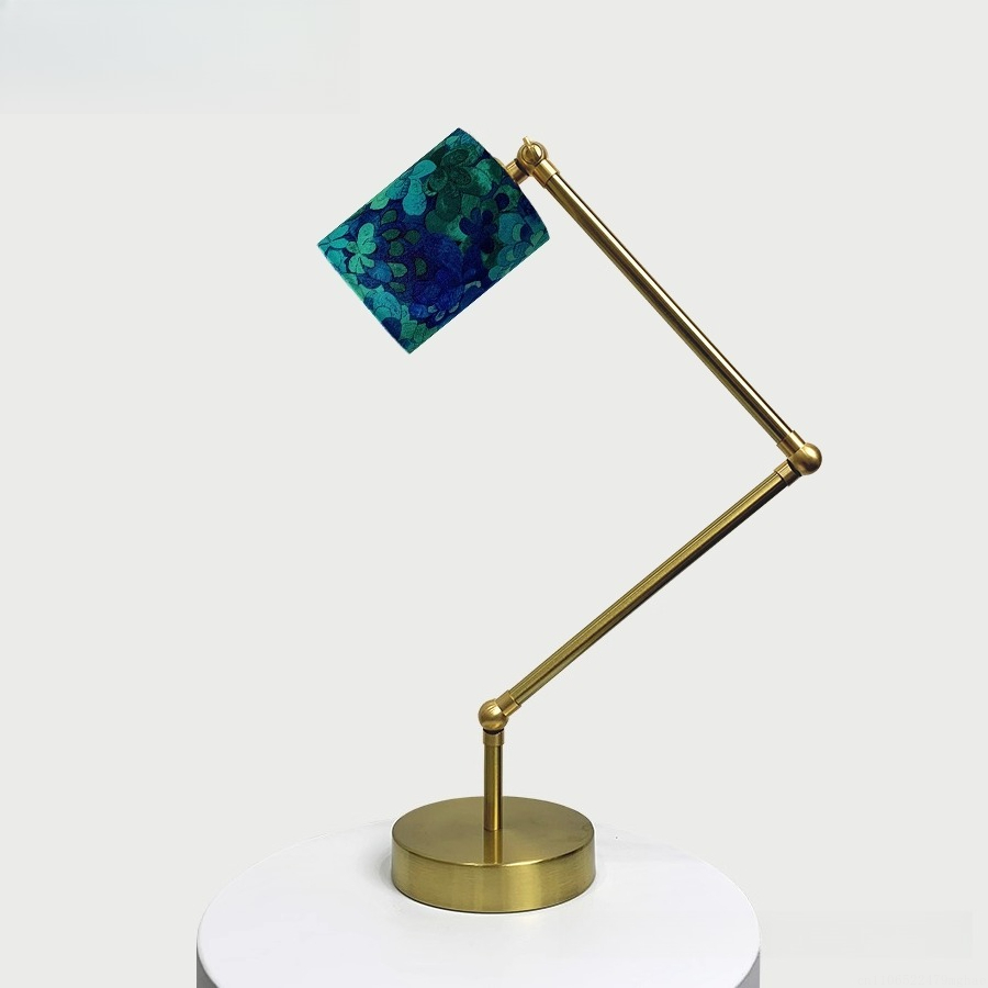 Century Textile & Sewing Supply Hours - Verstelbare leeslamp: metalen voet met Liberty